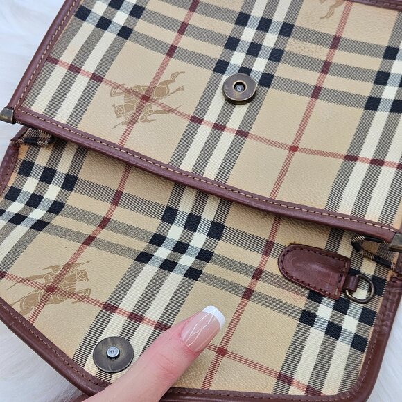 Burberry Brown Leather clutch - Picture 12 of 17